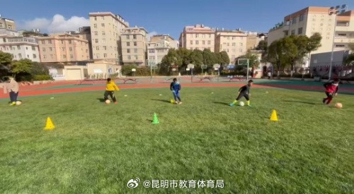 恰卢将全场最佳荣耀献给土耳其地震灾民表达深情关怀与支持
